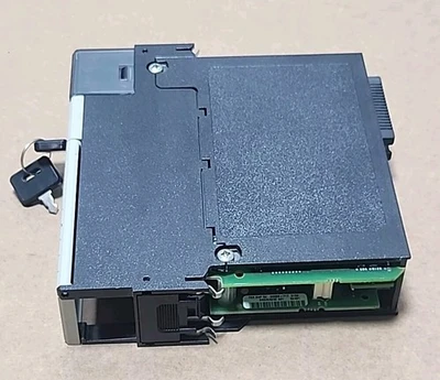 USED Allen-Bradley 1756-M13