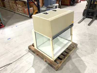 Used Labconco Purifier Vertical Clean Bench, HEPA Laminar Flow Hoods Michigan US | Maverick Industrial Sales #1489271