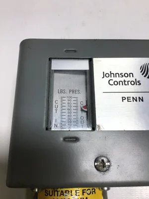 Johnson Controls P70EA-9 Steam Pressure Limit Controls