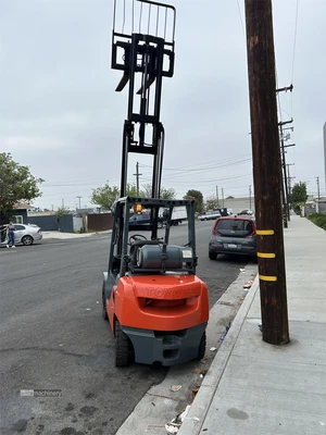 Used 2015 TOYOTA 8FGU25 Misc Forklifts California US | Lillo Machinery #1399257