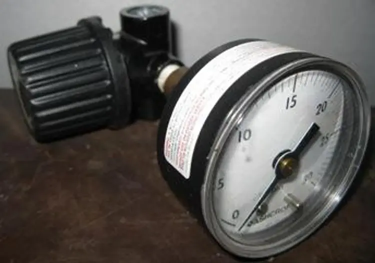 Used CAMPBELL HAUSFELD GPR 11-37 E Air Pressure Regulators Texas US | Bamko Surplus Process Equipment #935294