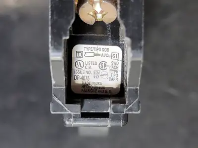 USED SQUARE D QOB120