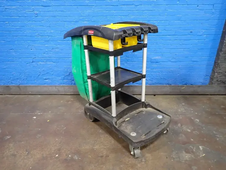 Used RUBBERMAID _UNKNOWN_ Miscellaneous MRO Ohio US | HGR 24 #1083823
