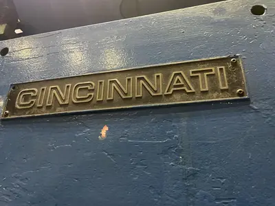 135 TON X 8' CINCINNATI HYDRAULIC PRESS BRAKE: STOCK #15770