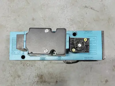 USED MAC 6211C-512-PM-112DA