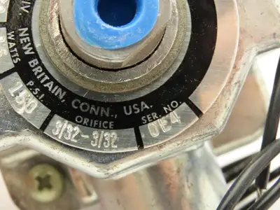 Honeywell Skinner A4DR2152 Solenoid Valve 3-Way NC 120V 150 PSI 1/4" NPT