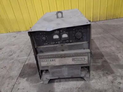 USED LINCOLN R3S-600INPUT 230/460OUTPUT 100/50 AMPS