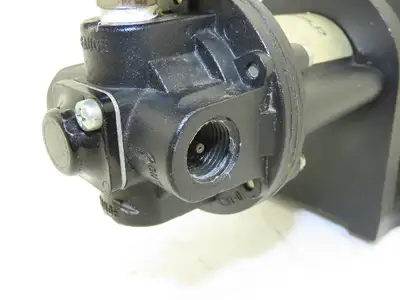 Jordan Controls SM1110-14/7-16.5-Z-D-2-0-0 Motorized Pneumatic Air Regulator