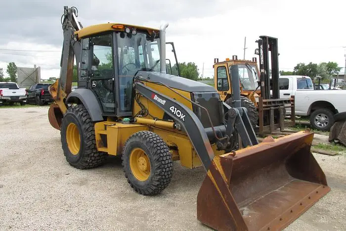 Used 2014 JOHN DEERE 410 K Backhoe Loaders Manitoba CA | Conquest Truck & Auto Sales #1421337