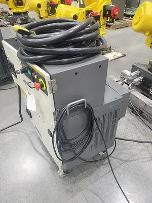 USED 2017 FANUC R-2000IC/210F
