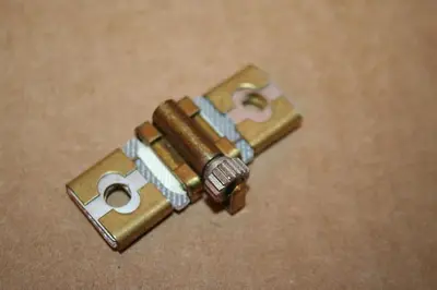 NEW SQUARE D B 0.81