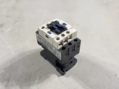 25 Amp, 3 Pole, 3 NO, 115 VAC Coil Contactor C01F7 52296548