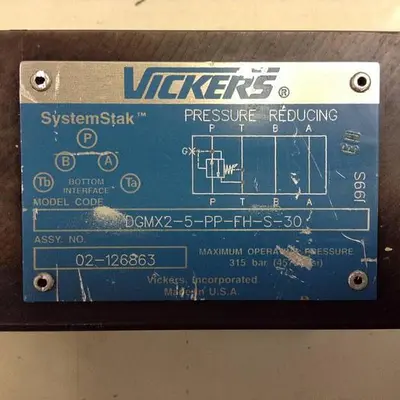USED VICKERS DGMX25PPFHS30