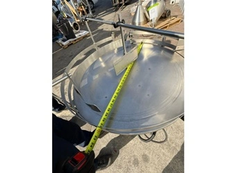 Used STAINLESS STAINLESS STEEL 36 INCH ACCUMULATION TABLES Accumulation Tables New York US | Michael Benalt Inc #1274148