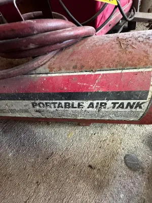 Used _UNKNOWN_ _UNKNOWN_ Air Compressors, Portable Ohio US | Myron Bowling Auctioneers Inc #1574242