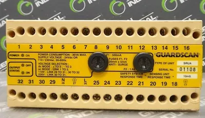 Guardscan SRUA Safety Relay 24 VDC 110/230 VAC 50/60 Hz 10mS Used