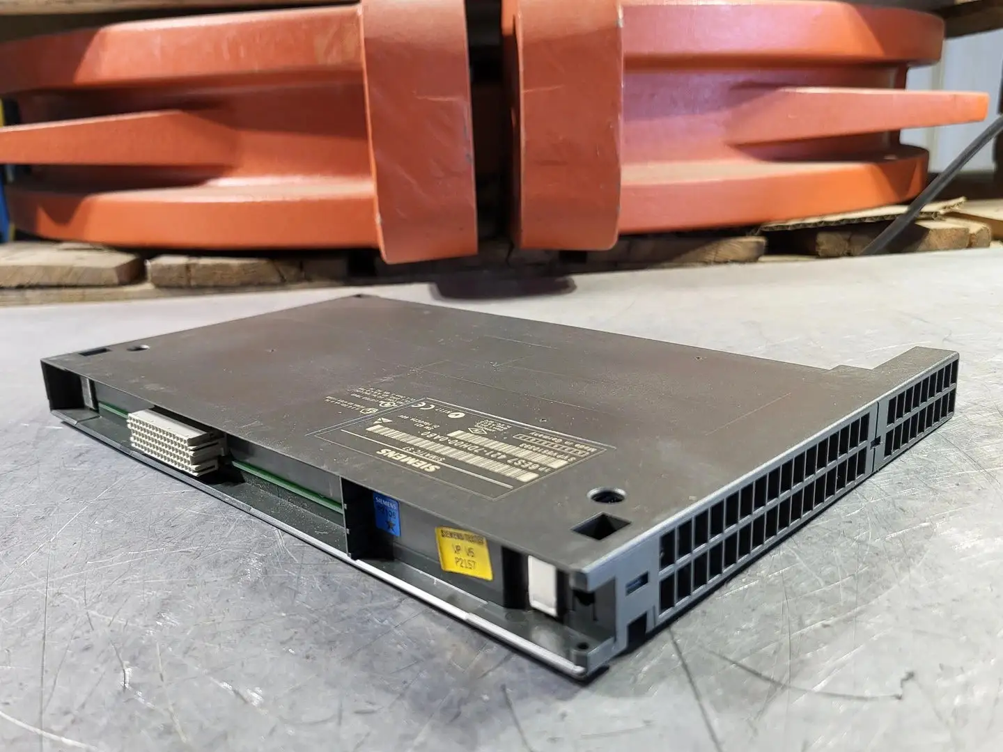 NEW SIEMENS 6ES7-421-7DH00-0AB0