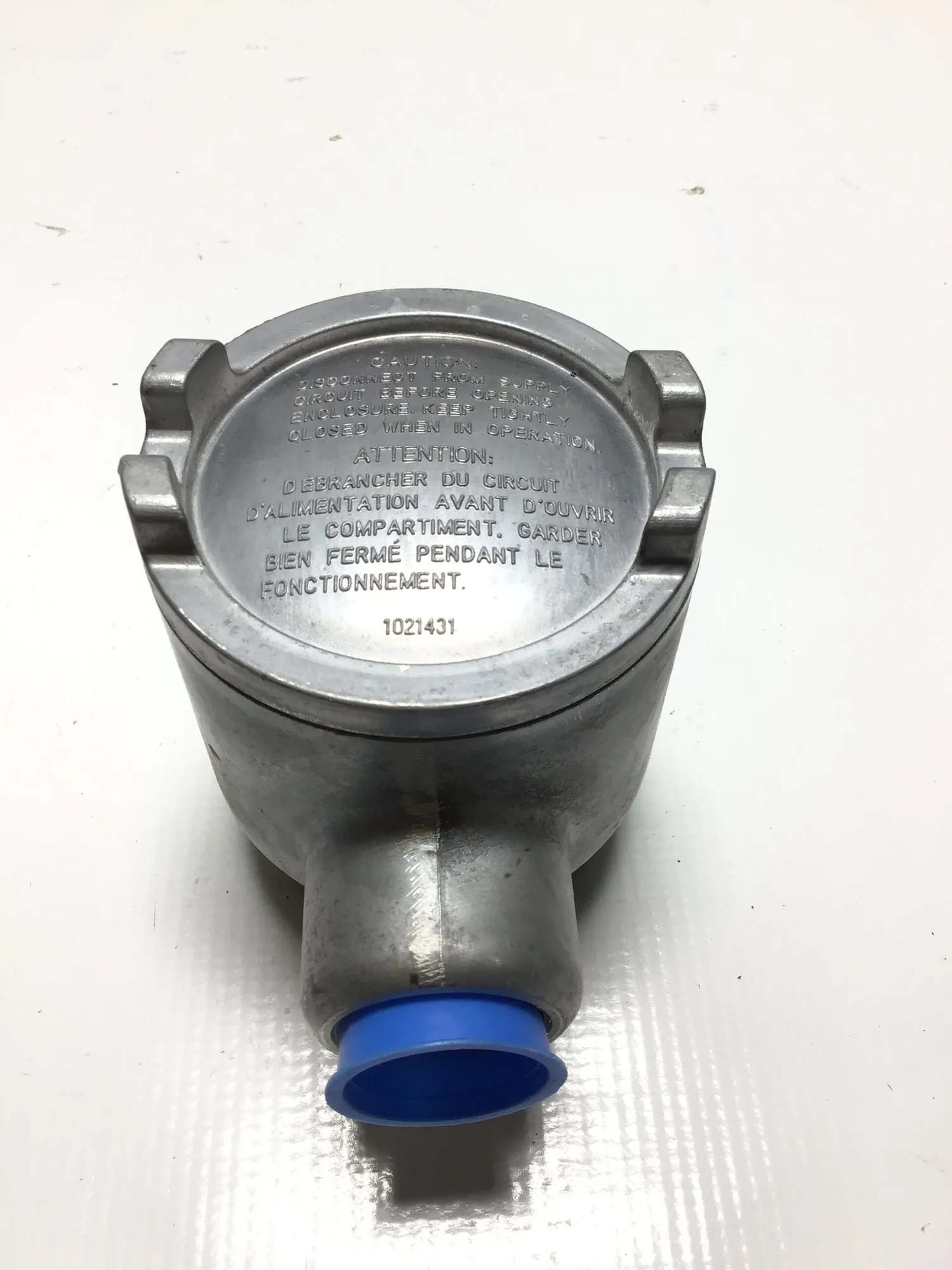 Eaton Crouse-Hinds 1021431 Round Conduit Outlet Box