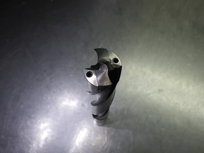 Kennametal .9844" Coolant Thru 7xD Indexable Drill KSEM0984R7SS100 (LOC2903D)