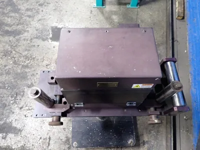 USED MGS/HALL CAT 300