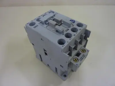 USED ALLEN BRADLEY 100-C12.200 SER A