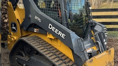 USED 2022 Deere 317G