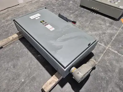 USED SQUARE D CH365R