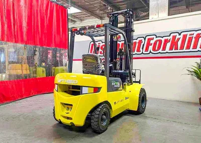 NEW 2024 LIFT HERO CPD25