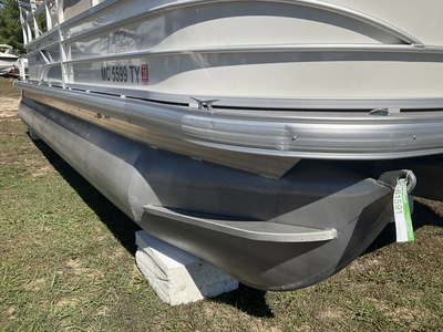 Used 2016 SUNTRACKER PARTY BARGE 22 DLX Boats (Misc) Michigan US | Miedema Asset Management Group #1474490