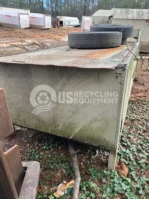 USED WASTEQUIP / MCCLAIN 4 YARD STATIONARY COMPACTOR