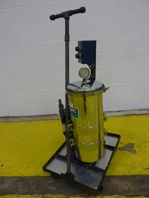 USED MAIN MANUFACTURING VACUUM394