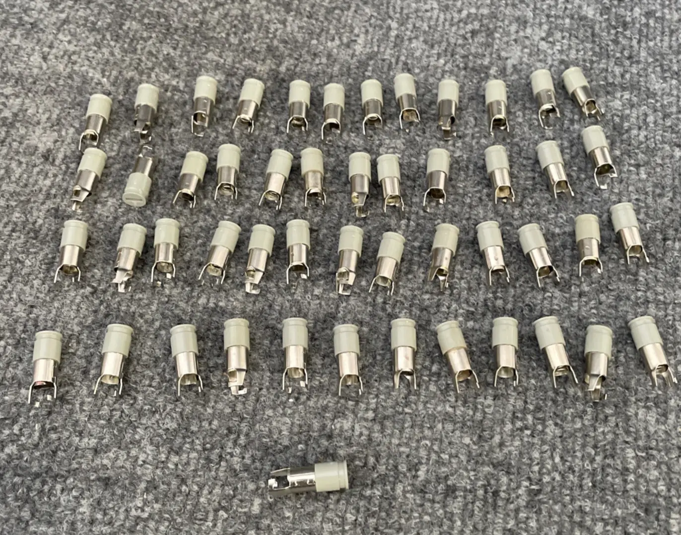 New | in-Stock Bussman BK/FBI Fuse Accessories California US | Davliegogo LLC #1706019