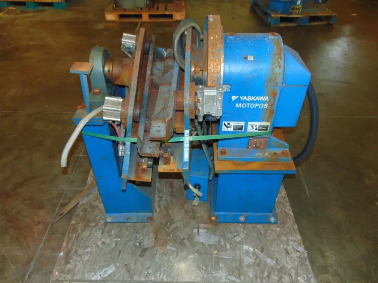Used YASKAWA MOTOMAN S500E Pallet Positioners Ohio US | Six Axis Solutions #397919