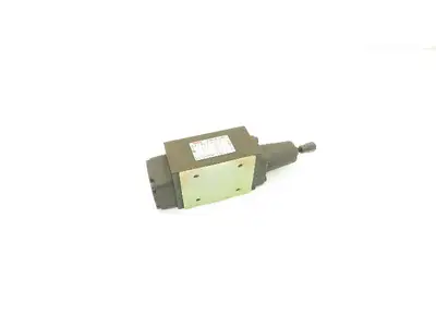 Nachi OCQ-G03-B1C-50 Hydraulic Counter Balance Modular Flow Control Valve