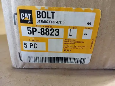 NEW CATERPILLAR 5P-8823