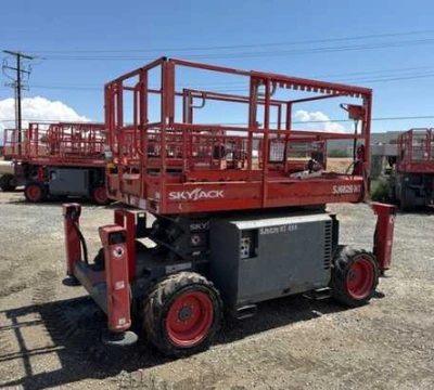 Used 2016 SKYJACK SJ6826RT Scissor Lifters Pennsylvania US | National Lift Equipment #1369221