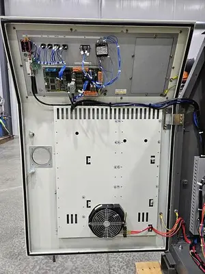 USED 2010 FANUC M-20IA/10L