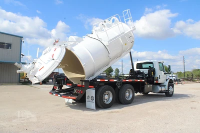 Used 2020 INTERNATIONAL MV Septic/Sewer/Vacuum Trucks Texas US | Roll Off Truck World #1491806