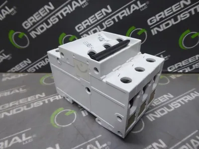 Box of 4 Siemens 5SX2 325-7 Miniature Circuit Breaker 25A 400VAC 3 Pole New NIB