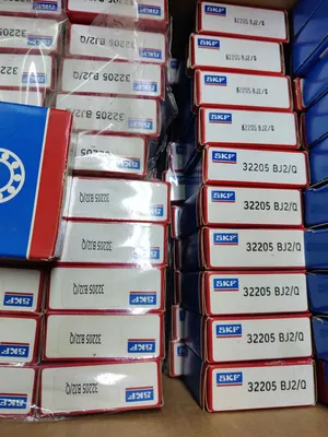 NEW SKF Tapered roller bearing