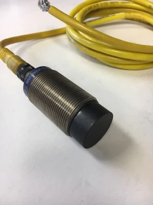 Used Telemecanique XS2-M30MA250K Proximity Sensors Indiana US | J&J Industrial Supply #509218