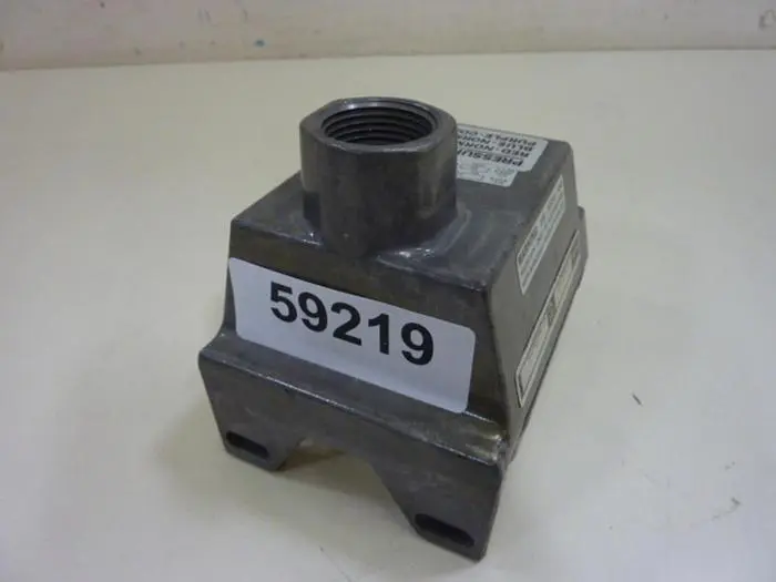 Used BARKSDALE CD1H-A3SS Relays & Switches Michigan US | Ideal Machinery #573049