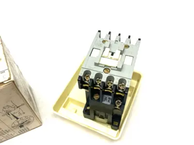 USED ALLEN-BRADLEY SER. C TYPE F CONTROL RELAY 110V-50HZ, 120V-60HZ