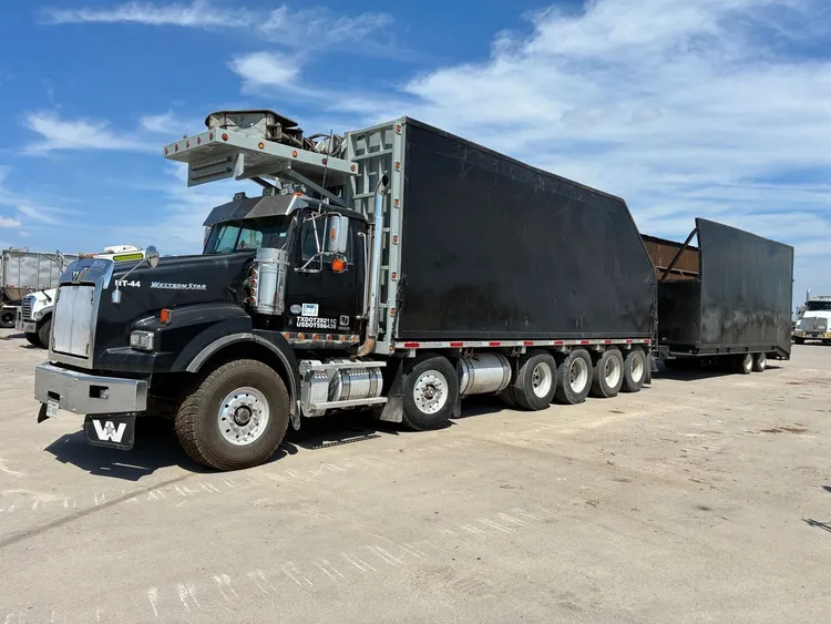 Used 2016 Western Star 4900 Box trucks Texas US | Crossford Machinery Group #1519190