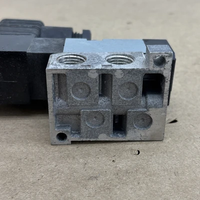 NEW Parker PCS2406-02-D24DL
