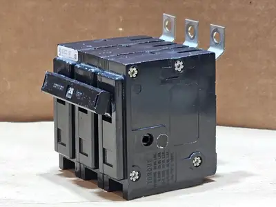 Used EATON BAB3020H Switchgears British Columbia CA | Lenmark #1438485