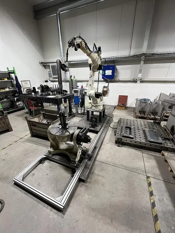 Used 2019 OTC FD-V8L/FD11 Robotic Welding Cells CZ | Amaron s.r.o. #1068047