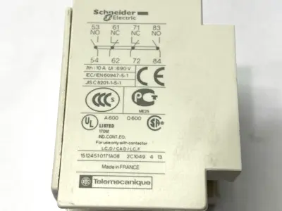 Used Schneider Electric TeSys Deca Auxiliary Contact Block 2 NO + 2NC 690V 10A Contact Blocks Michigan US | Maverick Industrial Sales #1401807