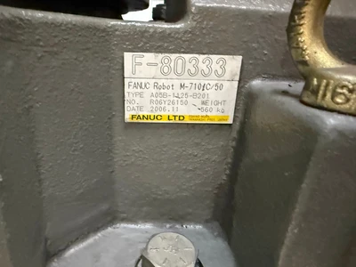 USED FANUC M-710IC
