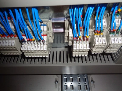 Second fix electric